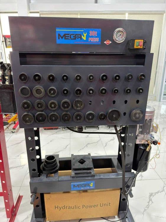 Saylentblok Bosadigan Elektrogidravlik Press 30 Tonnalik — 2