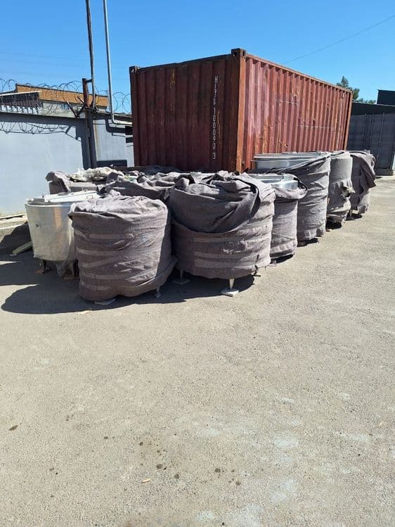 Sutni Pasterizatsiya qilish qozonlar Sotiladi.
Xitoyda ishlab chiqaril — 7