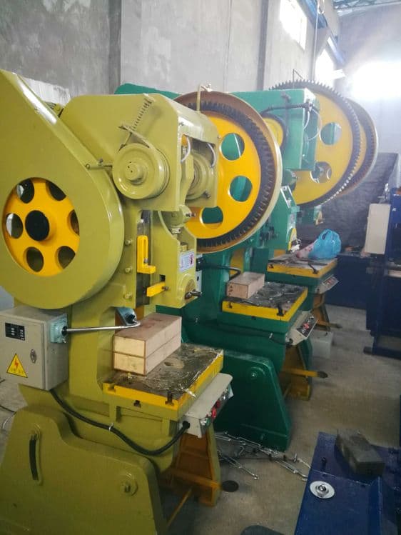 пресс кривошипный 10,16,25,40,63,80,100тона — 4