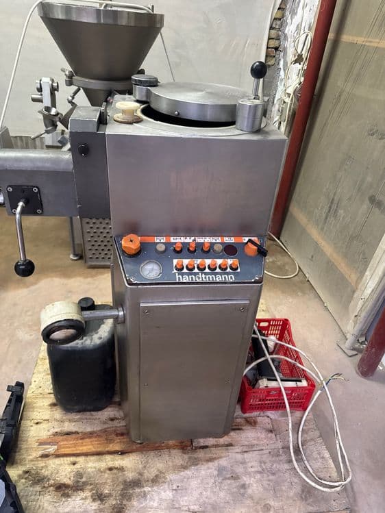 Колбасный поршневой шприц HANDTMANN FA 30 TOP — 1