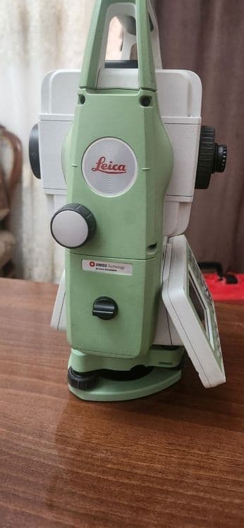 Leica 2024ts 03  5 r500 
Elektronni taxeometr Trimble c5/ Sokkia im-52 — 3