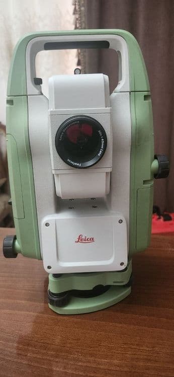 Leica 2024ts 03  5 r500 
Elektronni taxeometr Trimble c5/ Sokkia im-52 — 4