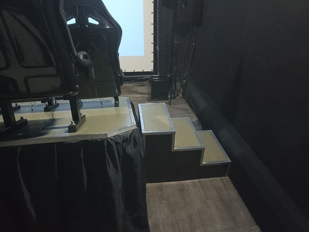 Продается Аттракцион 5 D Cinema — 4