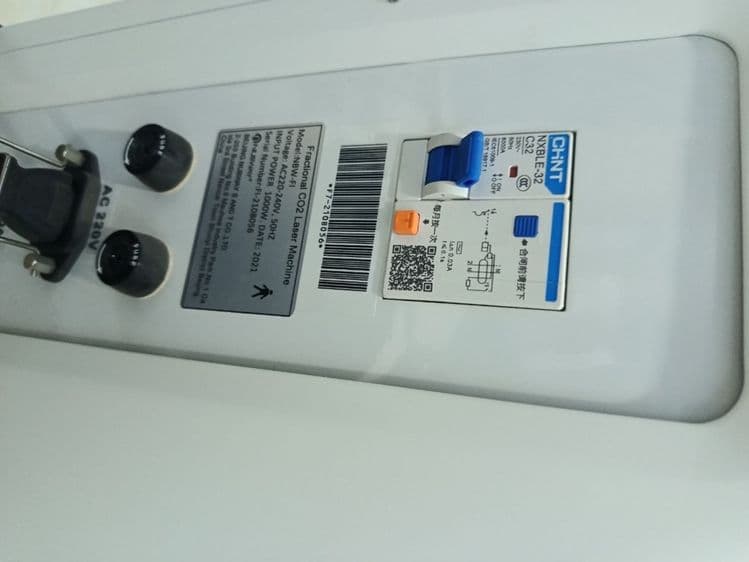 Lazer apparat sotiladi arzon narxlarda kelishiladi — 2