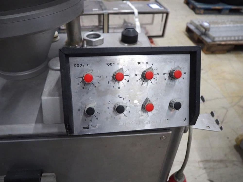 Вакуумный Шнековый Шприц Vemag Robot 500 — 7