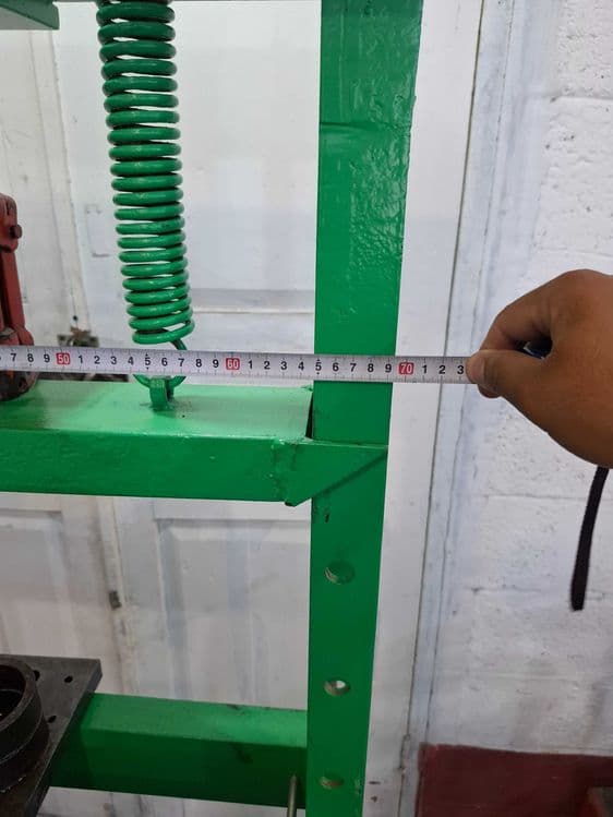 Avto servis uchun press va verstak — 4