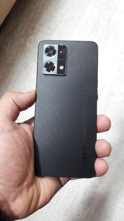 Oppo Reno 7 pamiti 8/128 — 2