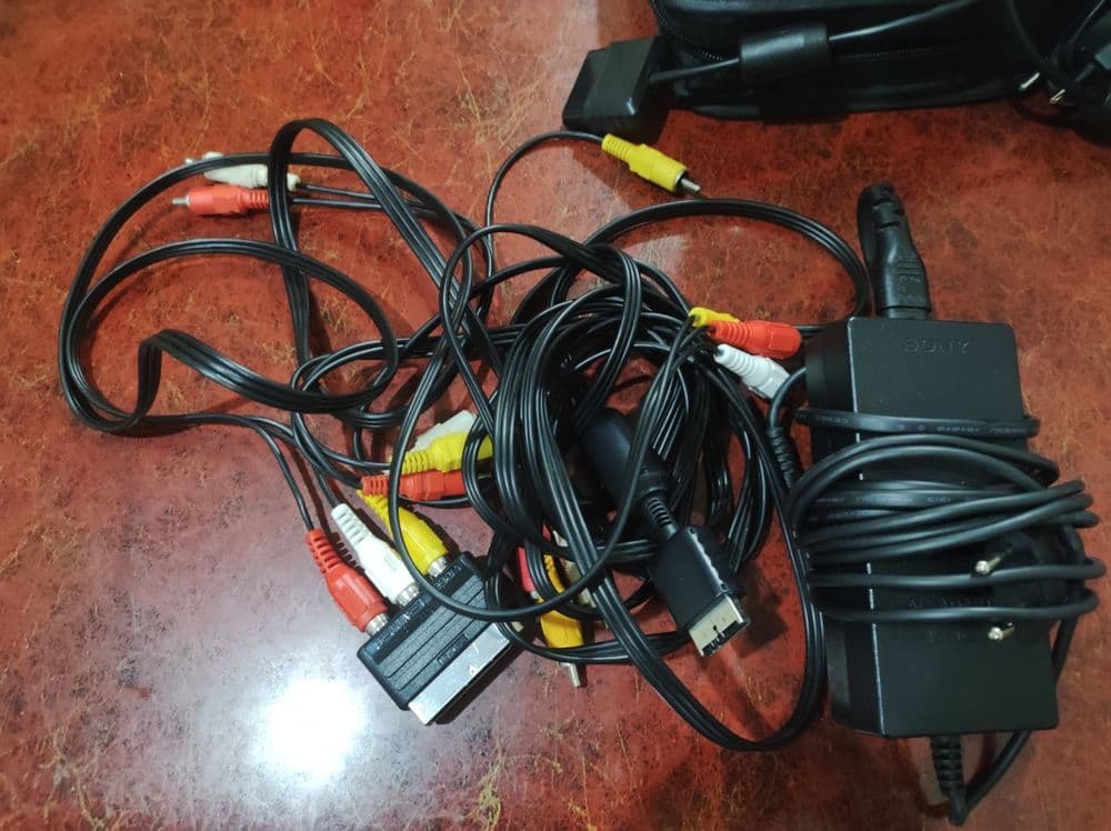 Продаю плейстейшн Sony 2 с дисками игр и джойстиками. — 6
