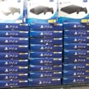 Продам playstation4 slim 1TB 2джестик и игры на борту как на фото