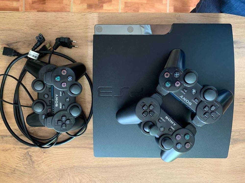 Plastation - 3 Slim — 1