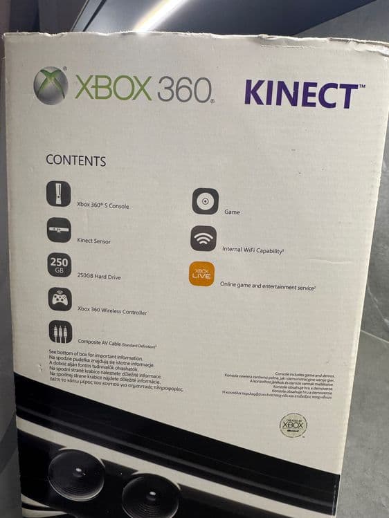 Xbox 360 Kinect + Wireless controller — 4