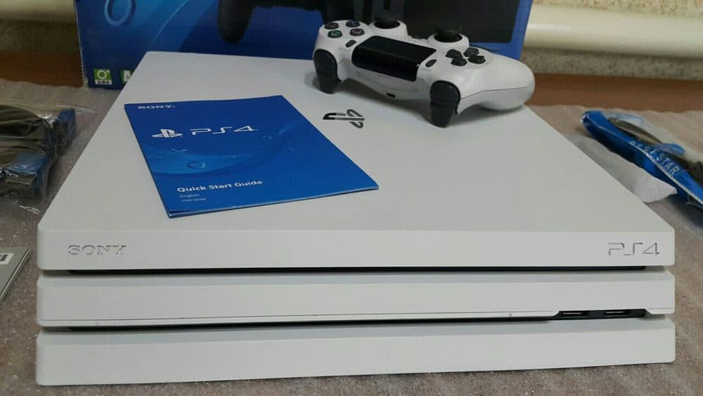 Playstation 4 PRO { 4K } HDR. 1.TB. + Bonus Top GAMES. — 4