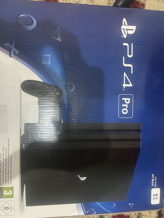 Playstation 4Pro — 4