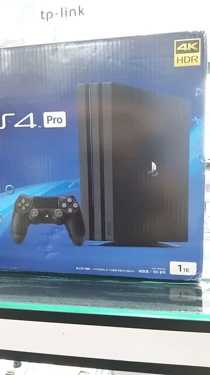 Plestation 4 pro 3 reviziya — 1