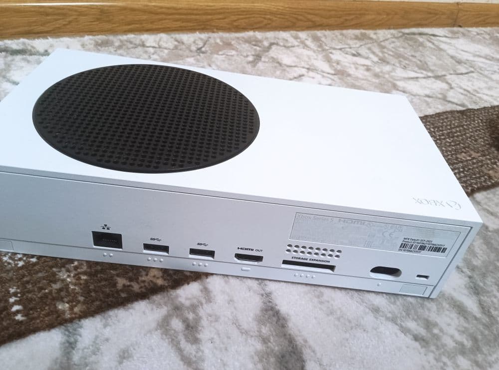 Xbox series s в хорошо состоянии — 4
