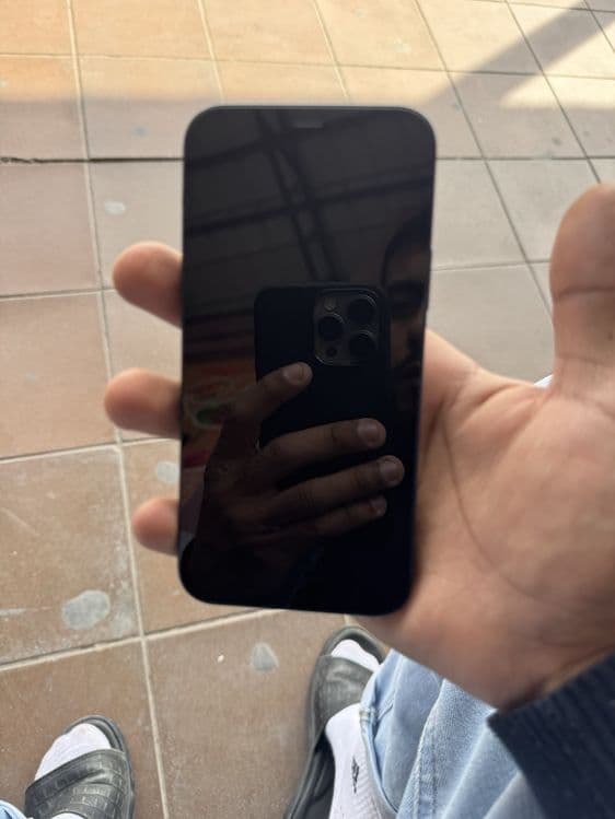 Iphone12 rodnoy100yomkost 256GB srochno — 2