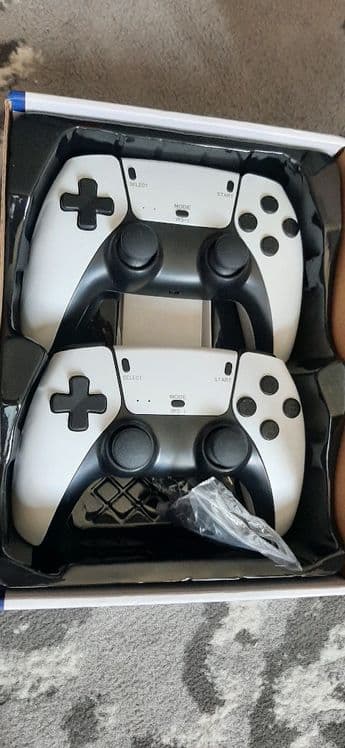 Mini playstation 20 ming ta uyinlar borsotiladi — 2