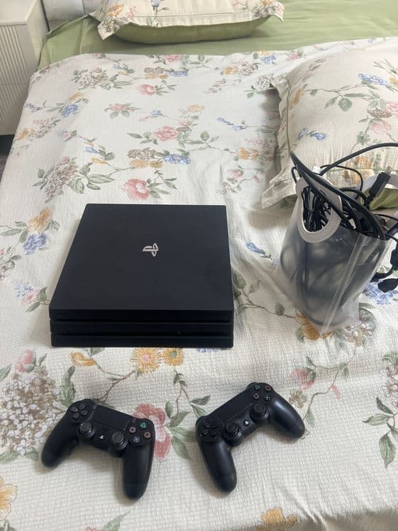 playstation 4 pro 2 ta jostik — 1