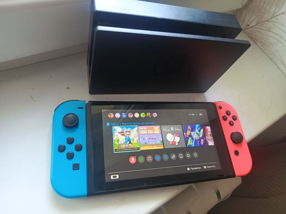 Nintendo switch v2 в идеальном состоянии — 1