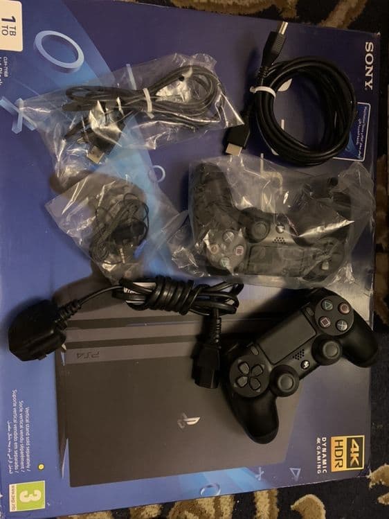 Playstation 4 slim 1TB 1 джестик 17 игр все новинки как на фото — 4