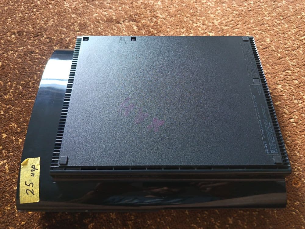 Playstation 3 25 ta oyini bor — 3