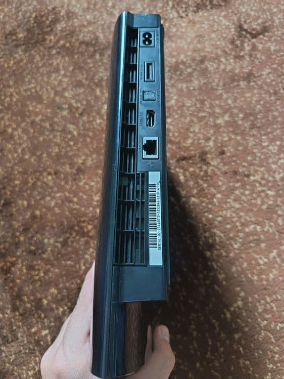 Playstation 3 25 ta oyini bor — 4