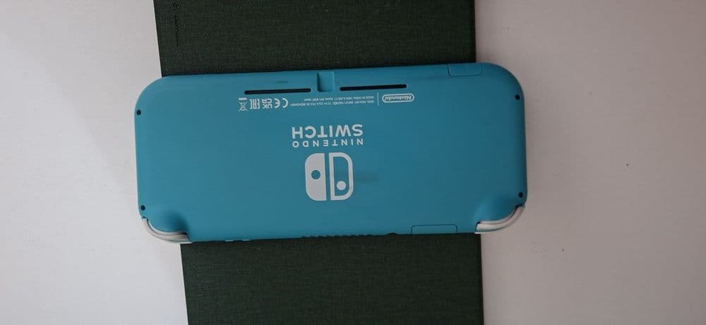 Продаётся Nintendo switch lite — 2