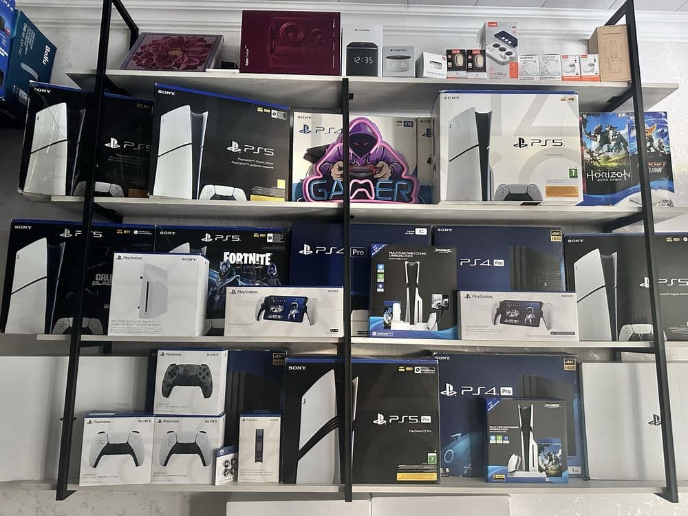 Playstation 5 продам как на фото б.у как новый привозной гарантия год — 2