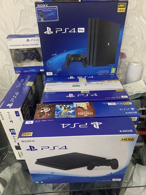 Playstation4 slim 1000g два джестик  и 12-17 игр как на фото — 5
