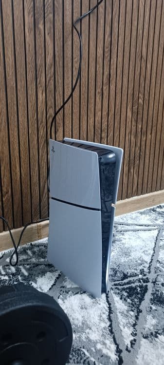 Playstation 5 Slim — 2