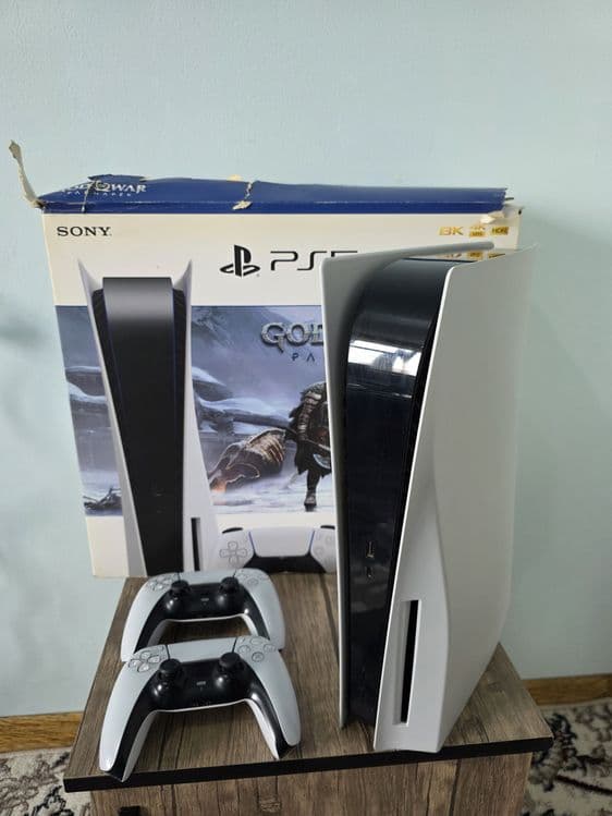 Sony PlayStation 5 1TB Disc Version — 1
