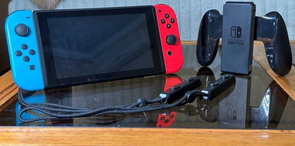 Приставка NINTENDO SWITCH (standard) С ДОПОЛНИТЕЛЬНЫМИ аксессуарами — 1