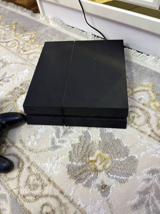 PlayStation 4 /1 terabyte kafolatli — 4