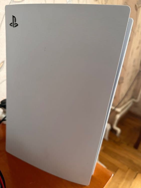 Sony PlayStation 5 — 6