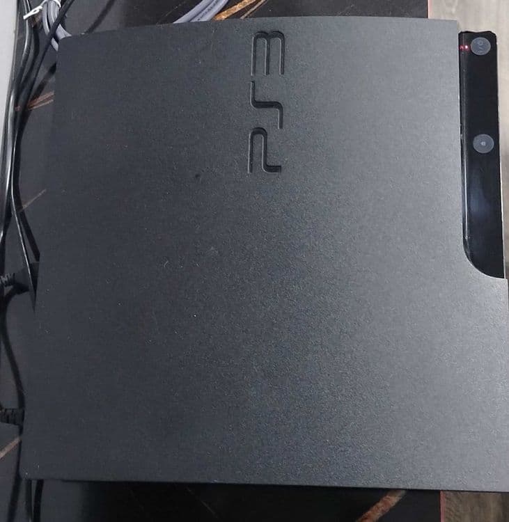 Play Station 3 Slim — 1