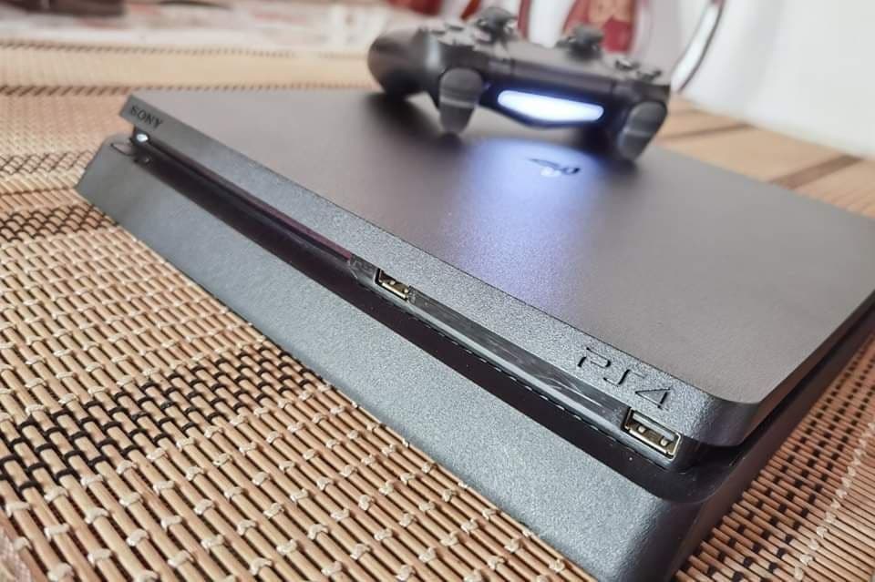 Ps4 slim playstation sotiladi pristavka — 1
