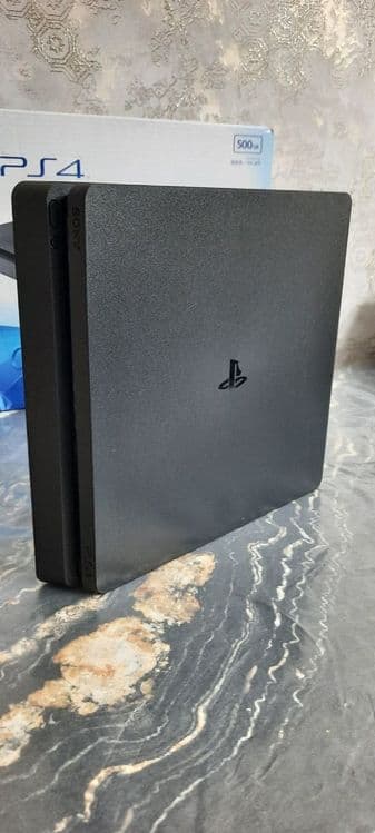 Ps4 slim playstation sotiladi pristavka — 2