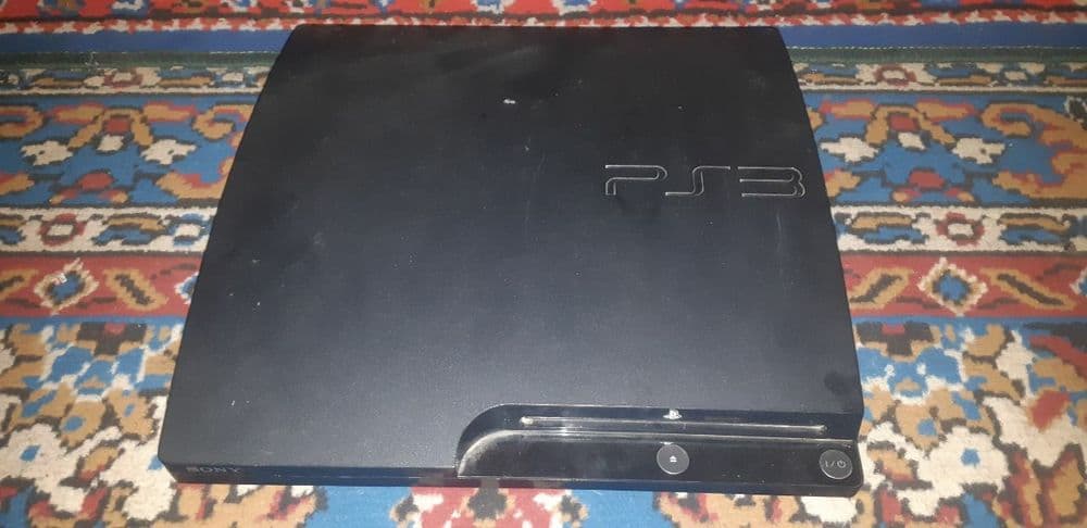 PS3 Slim 320GB + 2ta pult (karobka bilan) — 1