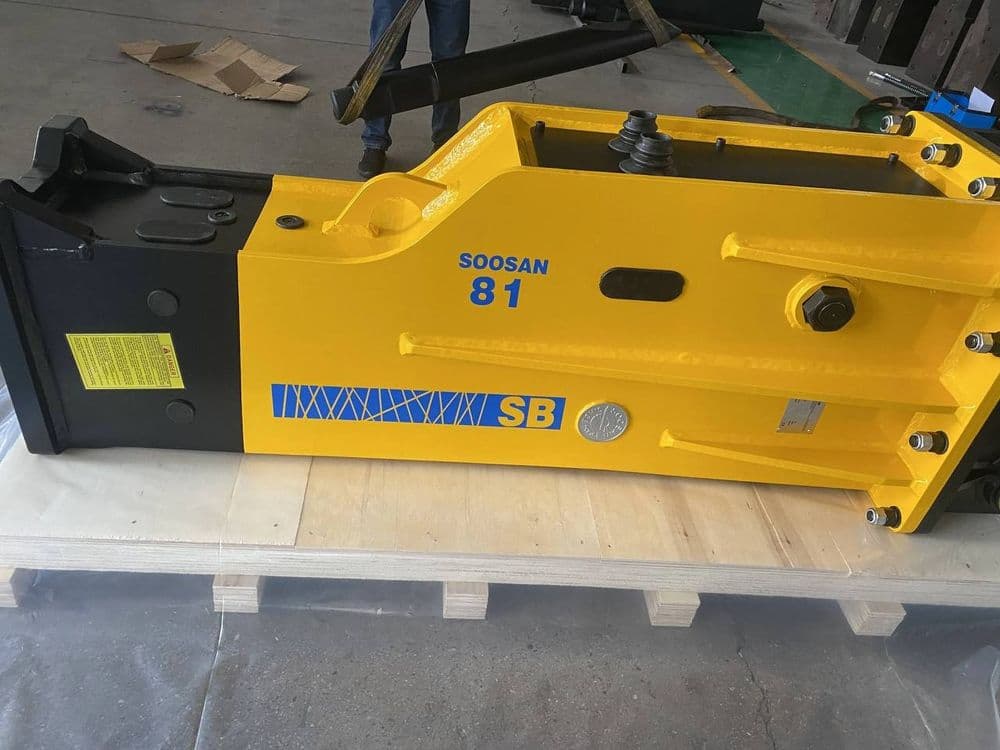 Гидромолот SOOSAN SB 81 на продажу — 1