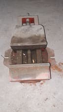 Тиски 250 станочные слесарные
