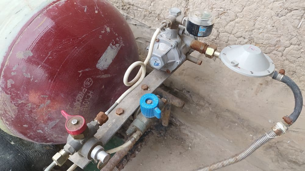 Sirdaryo metan gaz balon kapron srochna xolati zor. Reduktori bor!!! — 2