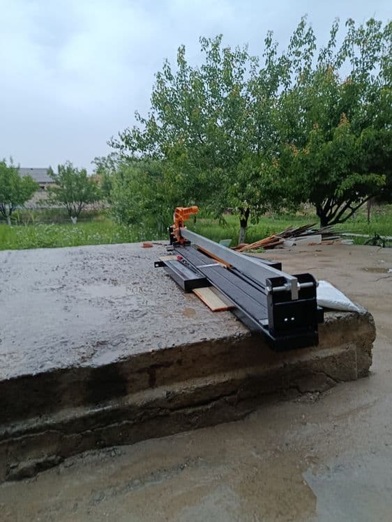 Kafel kesadigan aparat — 3