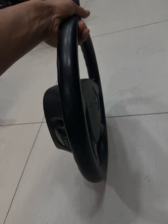 Jetra rul elegantan yechilgan yahwi holati — 2