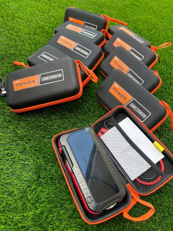 Пусковое устройство мощный jump starter 8000mah Доставка есть! — 2
