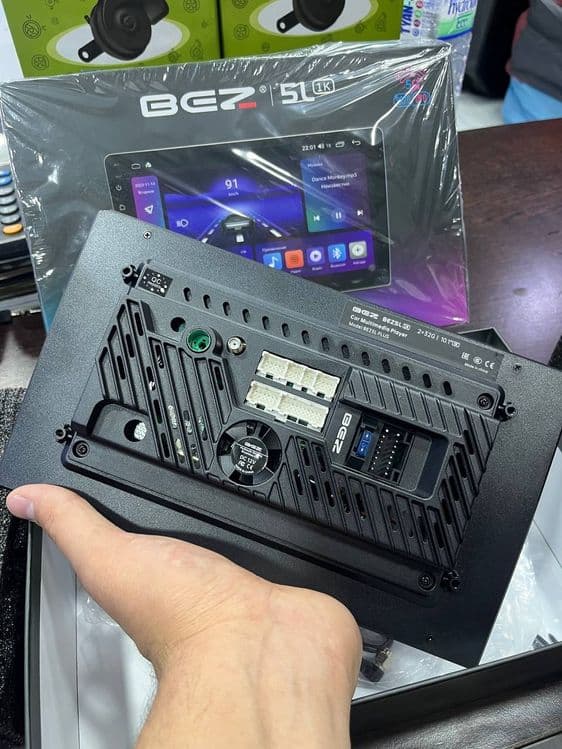 Monitor BEZ 2/32 — 2