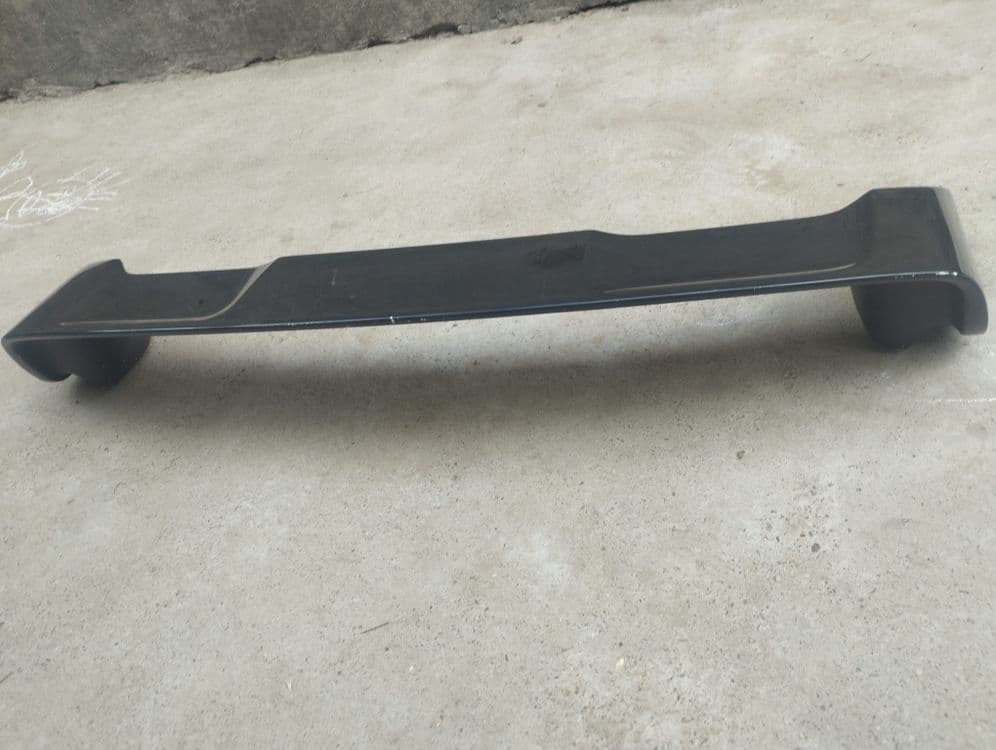 Продам сполер на багажник авто — 2