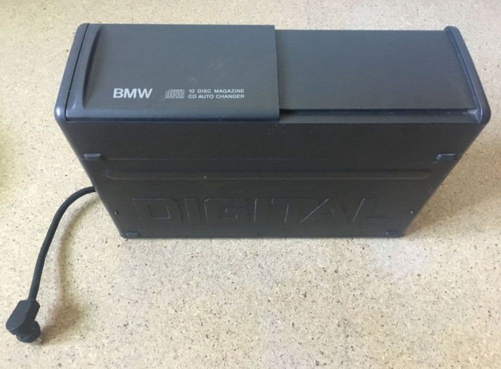 Продается Авто ,, CD changer '' — 1