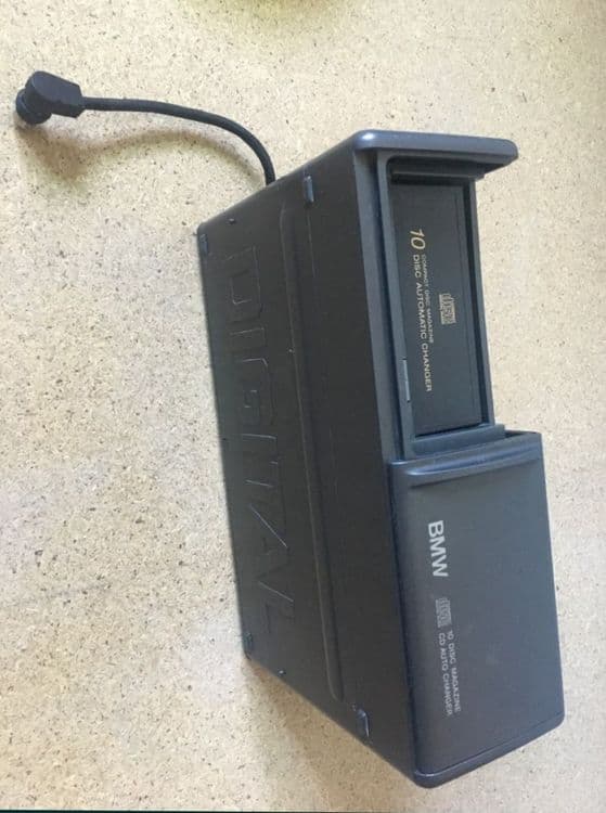 Продается Авто ,, CD changer '' — 2