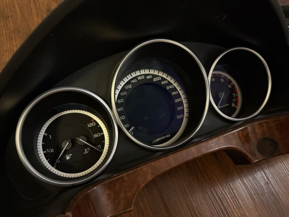 W218-W204-W212 AMG 63s табло — 1