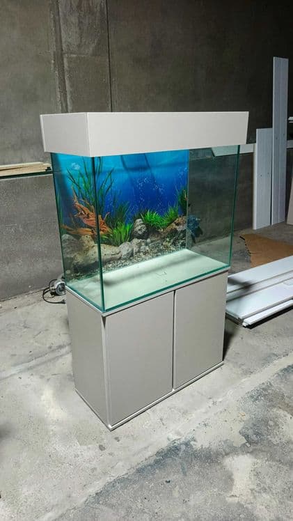 Akvarium 150L sotiladi — 2